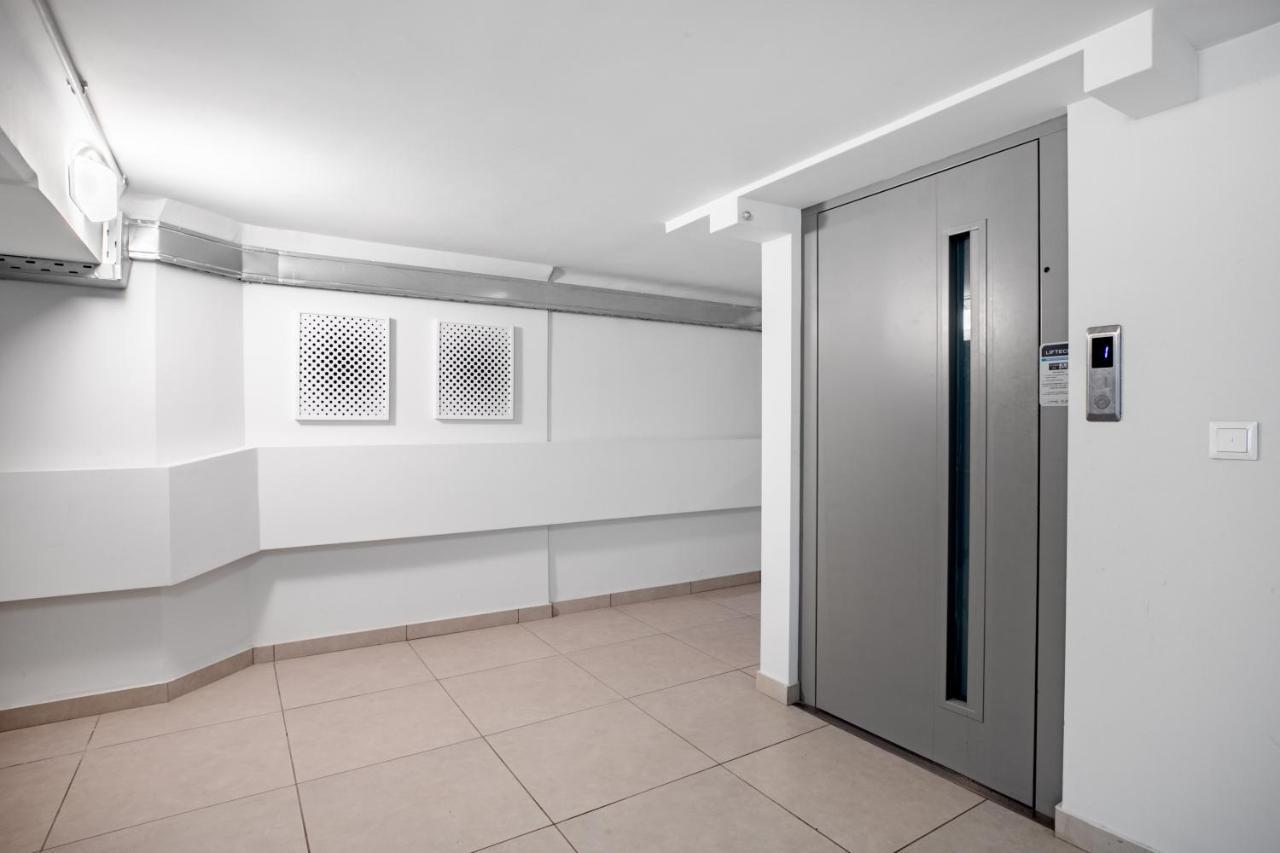 Supreme D1 Penthouse 131M² In Syntagma Apartment Athena Bagian luar foto